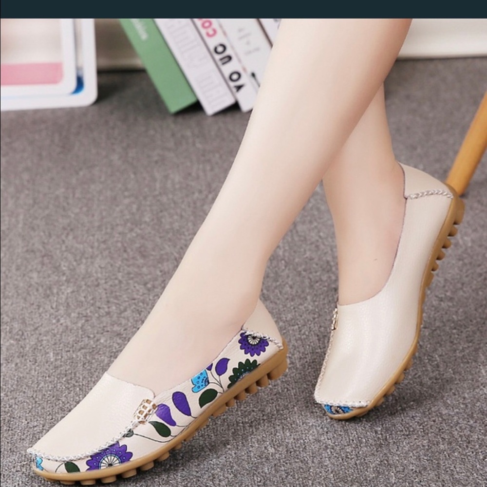 Casual leather loafers